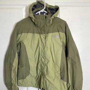 The North Face Women’s hyvent Hooded Jacket Size Small Green Hooded ski jacket